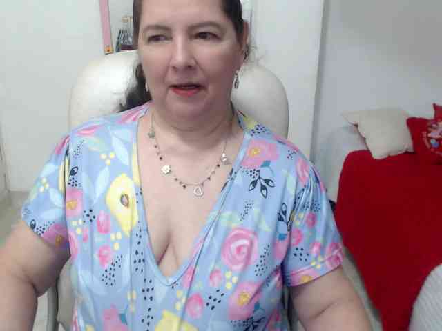 leonela-68 webcam