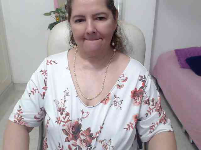 leonela-68 webcam