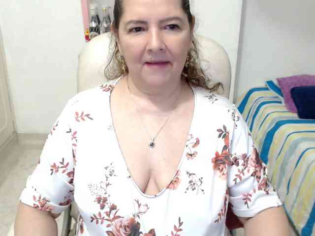 leonela-68