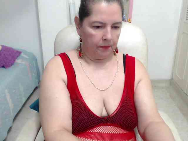 leonela-68 webcam