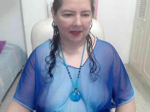 leonela-68 webcam