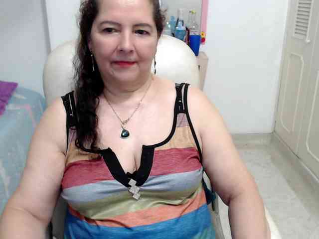 leonela-68 webcam