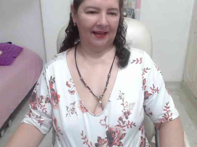 leonela-68 webcam