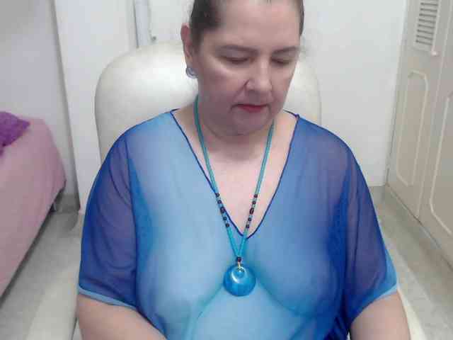 leonela-68 webcam