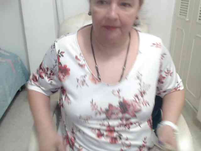 leonela-68 webcam