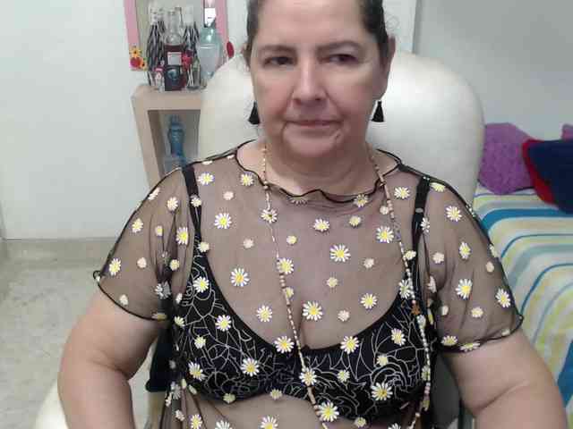leonela-68 webcam