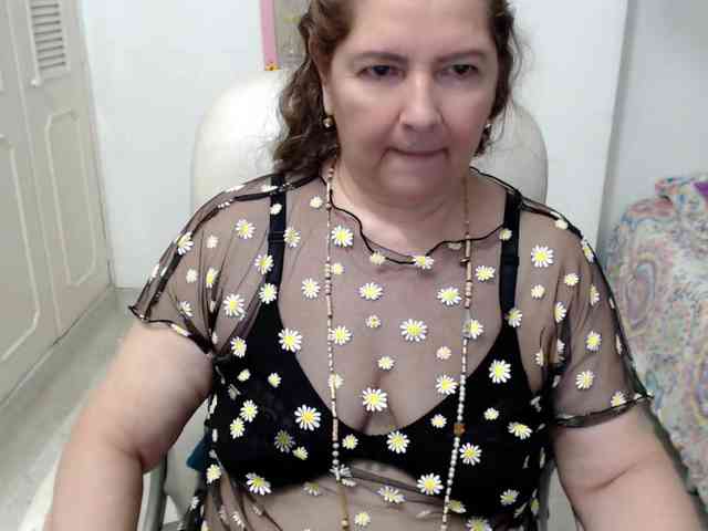 leonela-68 webcam