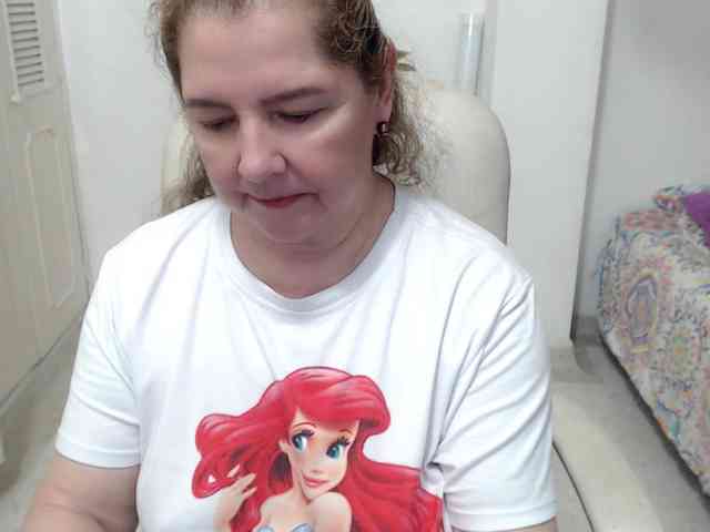leonela-68 webcam