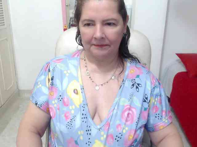 leonela-68 webcam