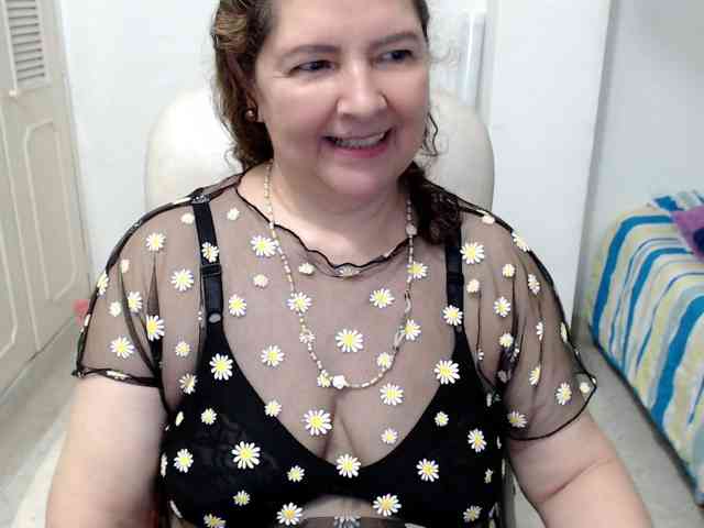 leonela-68 webcam