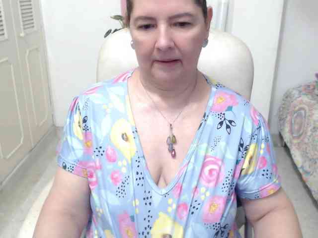 leonela-68 webcam