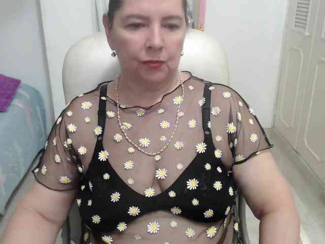leonela-68 webcam