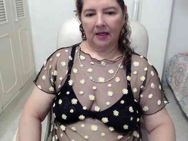 leonela-68 webcam