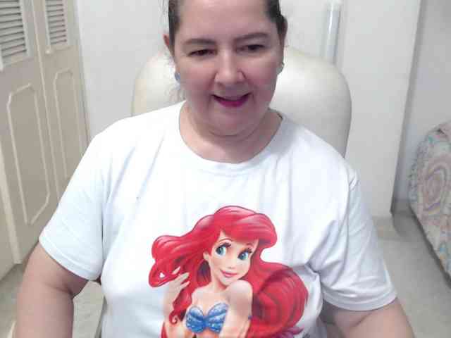 leonela-68 webcam