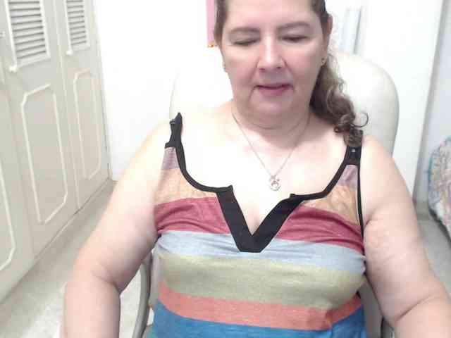 leonela-68 webcam
