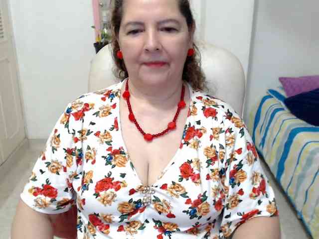 leonela-68