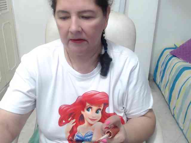 leonela-68