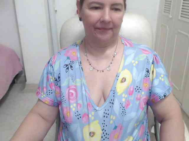 leonela-68 webcam