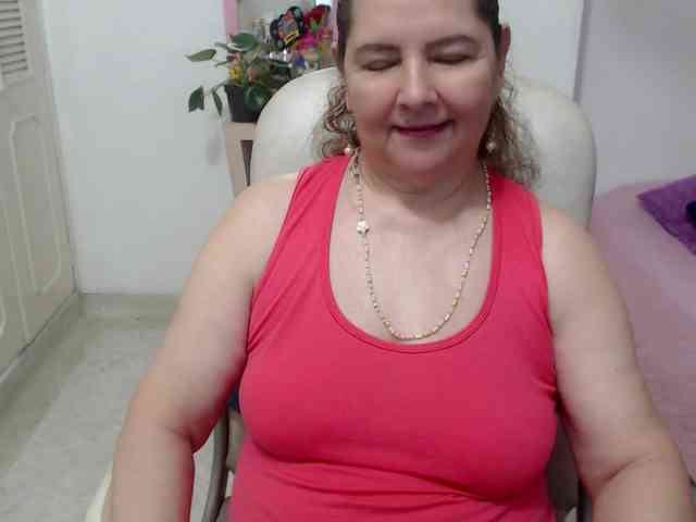 leonela-68