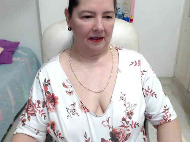 leonela-68 webcam