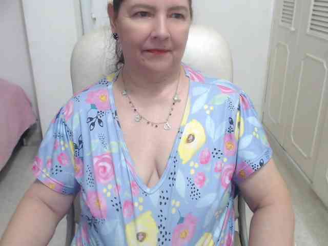 leonela-68 webcam
