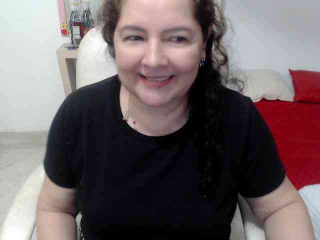 leonela-68 webcam