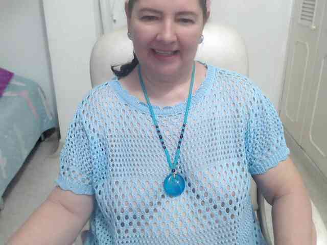 leonela-68 webcam
