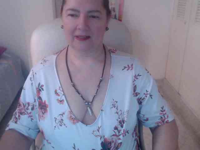 leonela-68 webcam