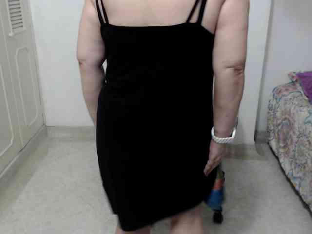 leonela-68 webcam