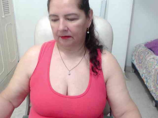 leonela-68