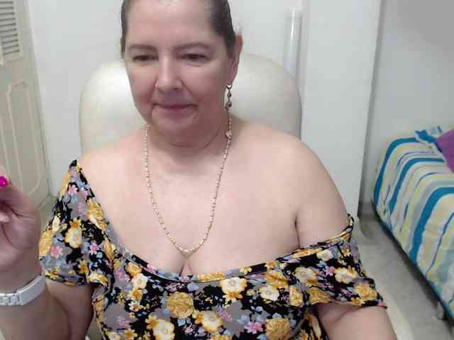 leonela-68 webcam