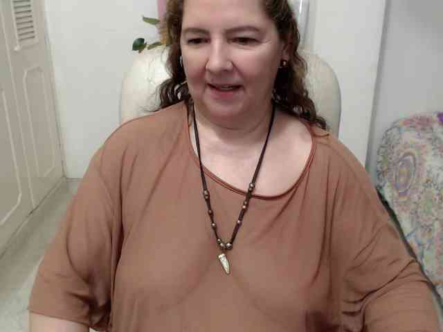 leonela-68 webcam