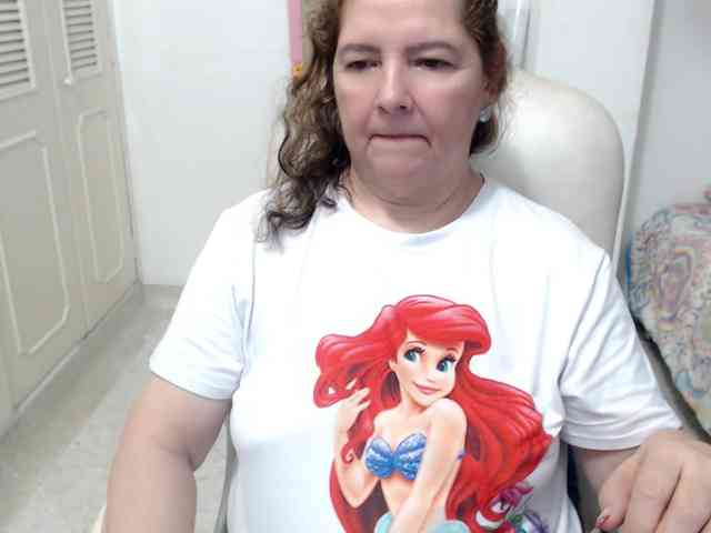 leonela-68 webcam