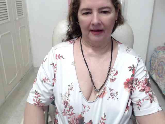 leonela-68 webcam
