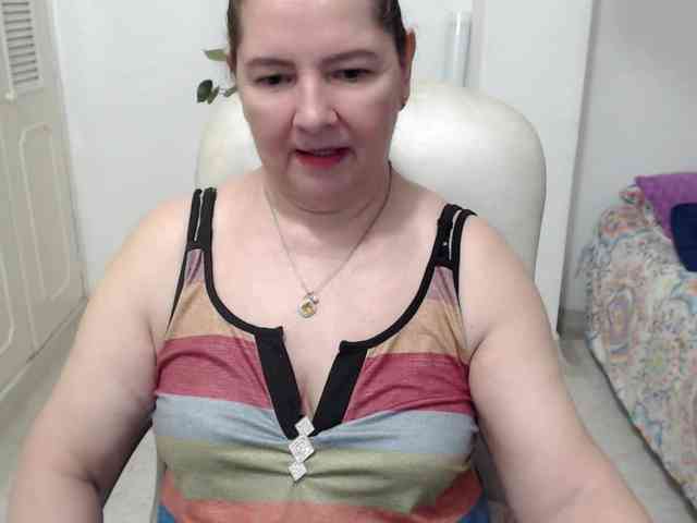 leonela-68 webcam