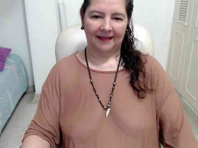 leonela-68 webcam
