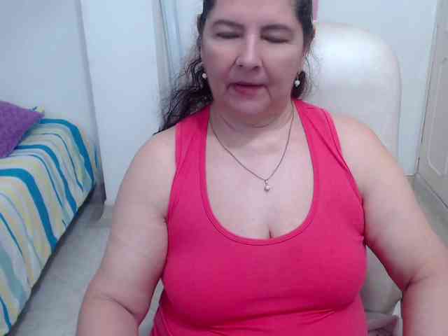 leonela-68 webcam