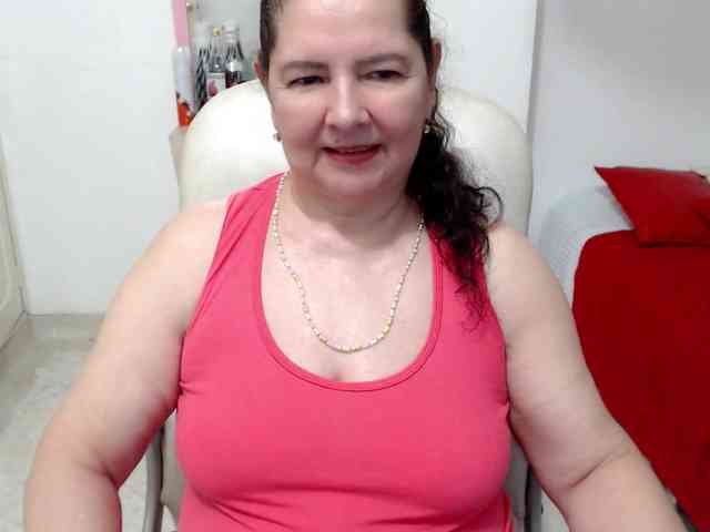 leonela-68