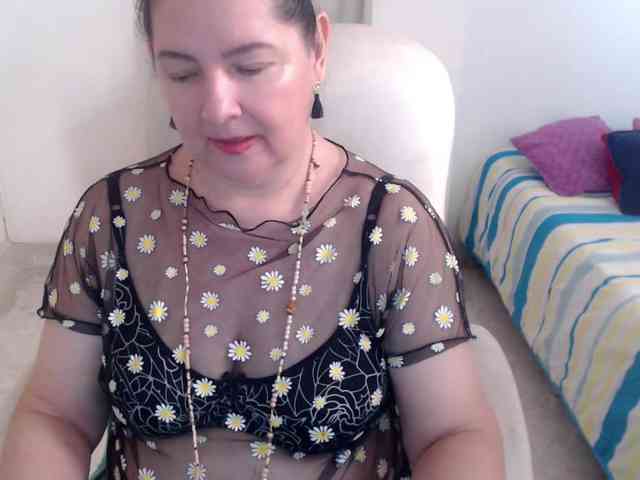 leonela-68 webcam