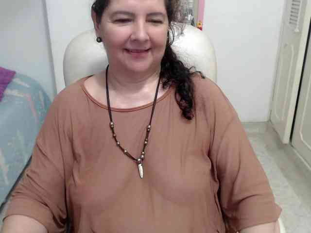 leonela-68 webcam