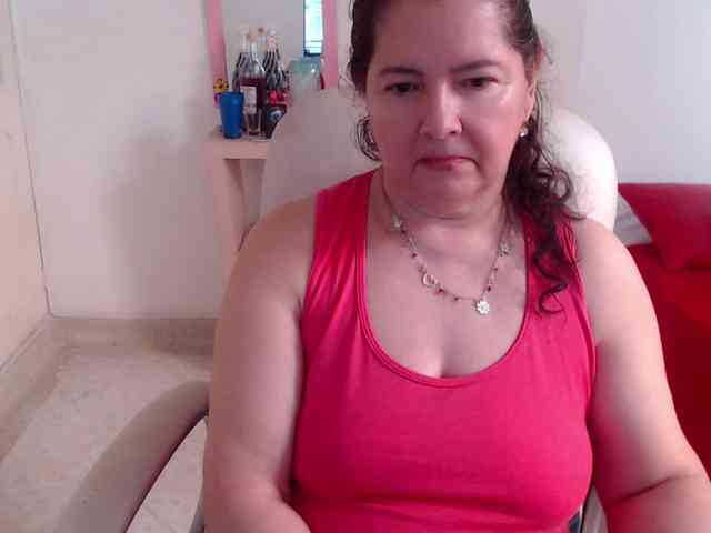 leonela-68