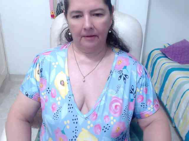 leonela-68 webcam