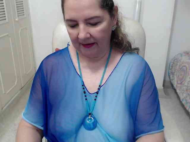 leonela-68 webcam