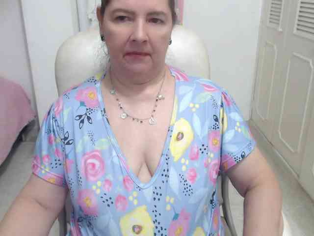 leonela-68 webcam