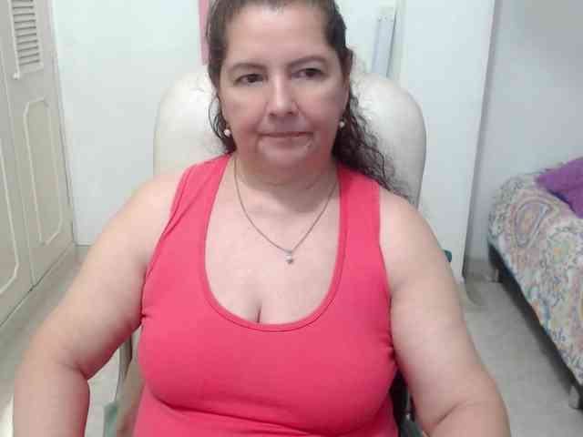 leonela-68