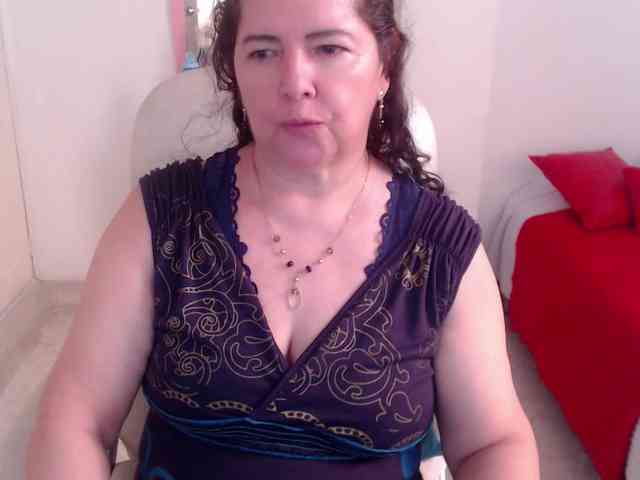 leonela-68