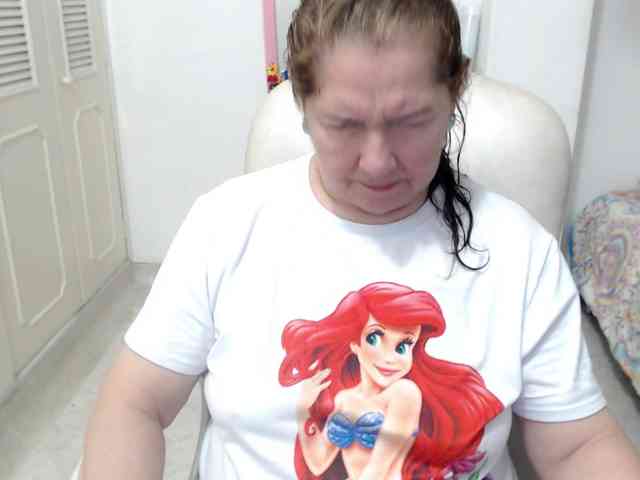 leonela-68 webcam
