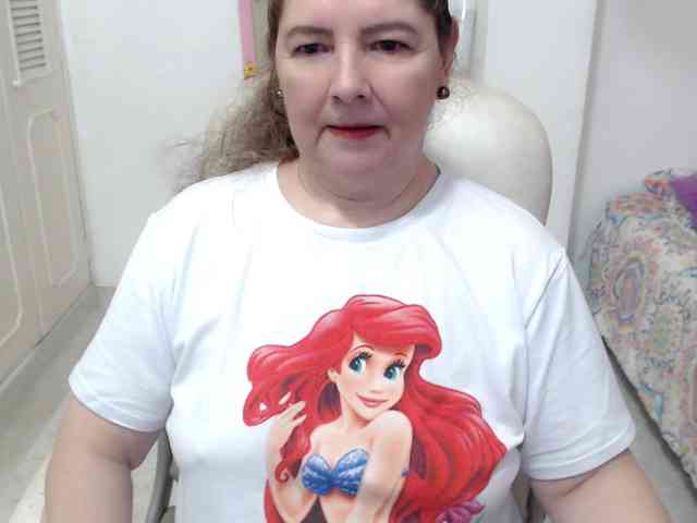 leonela-68 webcam