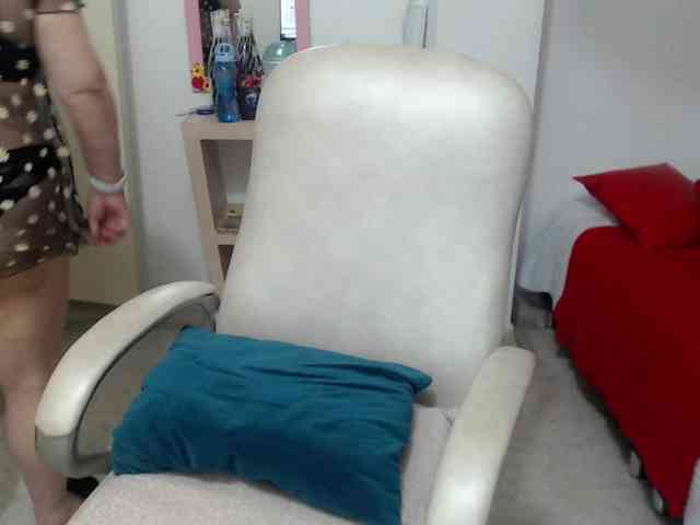 leonela-68 webcam