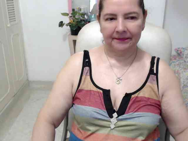 leonela-68 webcam